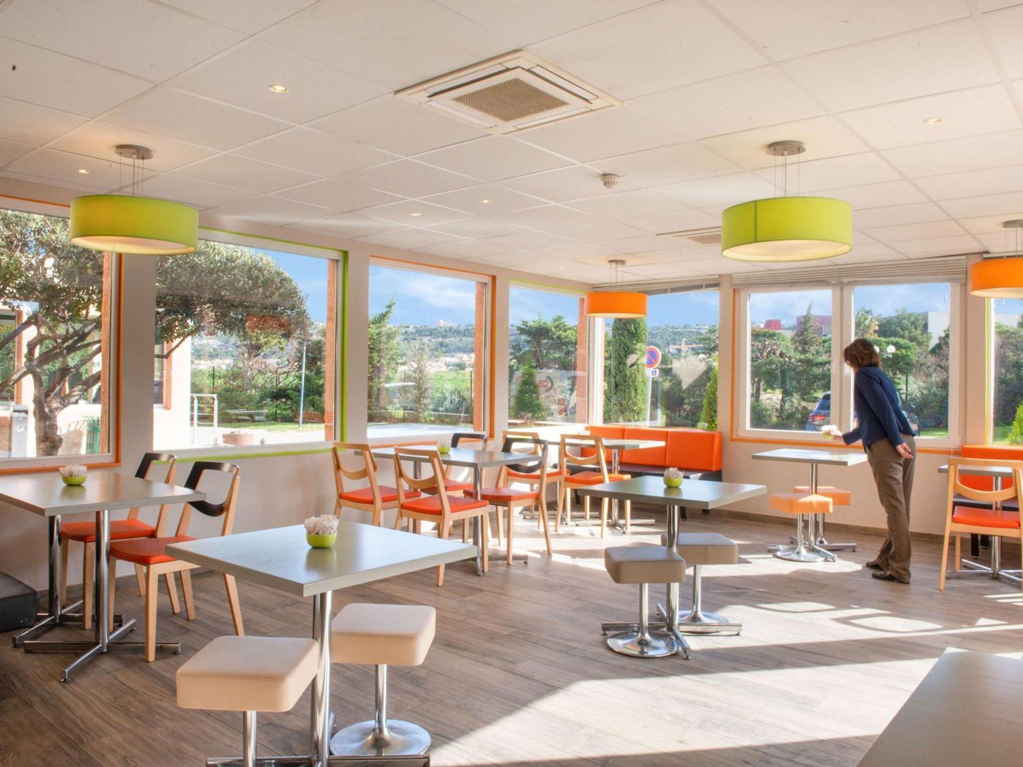 Ibis Budget Marseille Aeroport Provence Vitrolles  Eksteriør bilde